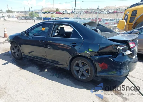 2013 Toyota Camry Se z USA, uszkodzony, nr VIN 4T1BF1FK6DU702937